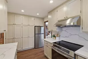13124 Byrd Ln, Los Altos Hills, CA 94022 - Photo 9