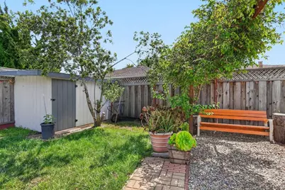 2050 Halterman Ave, Santa Cruz, CA 95062 - Photo 23