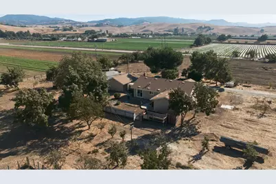 315 Riverside Rd, Hollister, CA 95023 - Photo 1