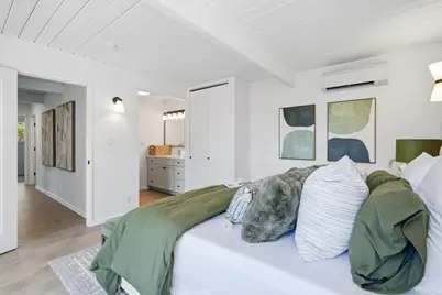 651 E Meadow Dr, Palo Alto, CA 94306 - Photo 39