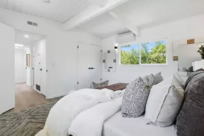 651 E Meadow Dr, Palo Alto, CA 94306 - Photo 55