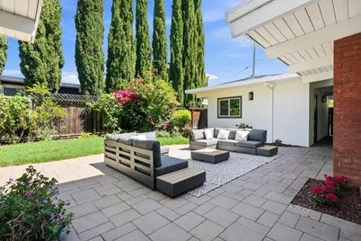 651 E Meadow Dr, Palo Alto, CA 94306 - Photo 57
