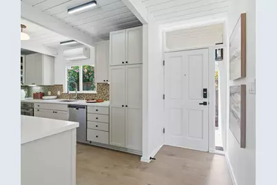 651 E Meadow Dr, Palo Alto, CA 94306 - Photo 7