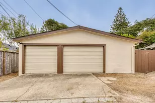 608 Congress, Pacific Grove, CA 93950 - Photo 39