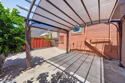 2347 E 17th St, Oakland, CA 94601 - Photo 23