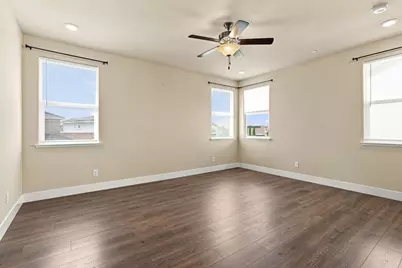 10068 Carinata Dr, Elk Grove, CA 95757 - Photo 17