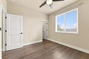 10068 Carinata Dr, Elk Grove, CA 95757 - Photo 25