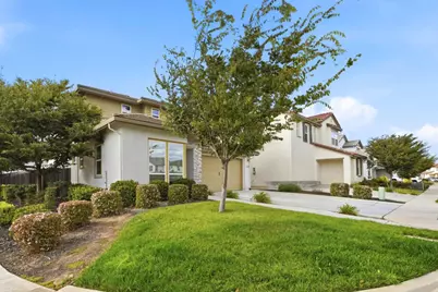 10068 Carinata Dr, Elk Grove, CA 95757 - Photo 3