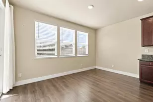 10068 Carinata Dr, Elk Grove, CA 95757 - Photo 15