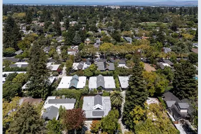 1131 Parkinson Ave, Palo Alto, CA 94301 - Photo 29