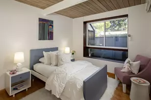 1131 Parkinson Ave, Palo Alto, CA 94301 - Photo 19