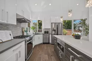 939 Bluebonnet Dr, Sunnyvale, CA 94086 - Photo 11
