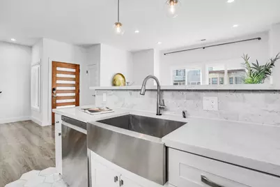 619 Naples St, San Francisco, CA 94112 - Photo 9