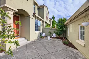 22190 W Lyndon Loop, Castro Valley, CA 94552 - Photo 3