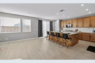 2540 Ryan Dr, Hollister, CA 95023 - Photo 23