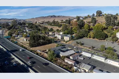 541-545 Admiral Callaghan Ln, Vallejo, CA 94591 - Photo 13