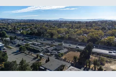 541-545 Admiral Callaghan Ln, Vallejo, CA 94591 - Photo 3