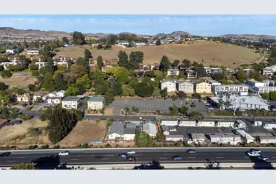 541-545 Admiral Callaghan Ln, Vallejo, CA 94591 - Photo 11