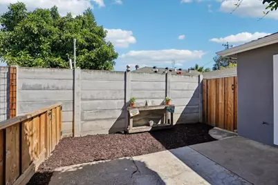 611 E Mc Kinley Ave, Sunnyvale, CA 94086 - Photo 29