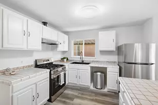 1 Appletree Ln 1, Hollister, CA 95023 - Photo 11