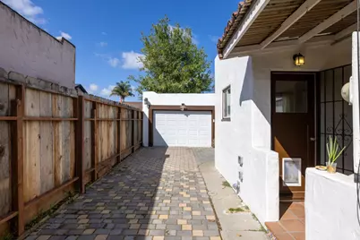 62 Buena Vista St, Salinas, CA 93901 - Photo 25