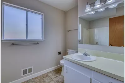 1626 Cambrian Dr, Salinas, CA 93906 - Photo 29