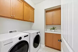 936 Valencia Ave, Mountain View, CA 94040 - Photo 29
