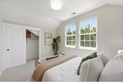 936 Valencia Ave, Mountain View, CA 94040 - Photo 25