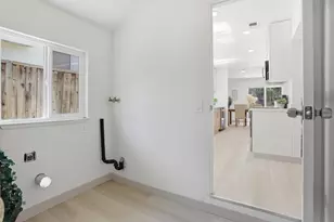 3927 Forestwood Dr, San Jose, CA 95121 - Photo 29