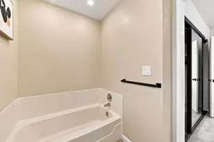 126 Mediterranean Ave, Hayward, CA 94544 - Photo 25
