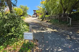 256 Sausalito St, Corte Madera, CA 94925 - Photo 3