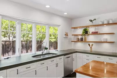 1030 Elm St, San Carlos, CA 94070 - Photo 9