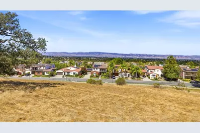 2034 Portmarnock Way, Gilroy, CA 95020 - Photo 9
