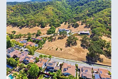 2034 Portmarnock Way, Gilroy, CA 95020 - Photo 5