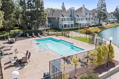 1121 Outrigger Ln, Foster City, CA 94404 - Photo 67