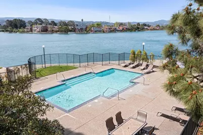 1121 Outrigger Ln, Foster City, CA 94404 - Photo 3