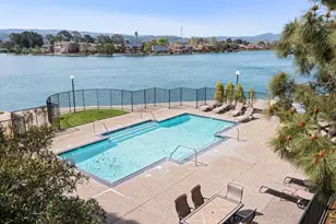 1121 Outrigger Ln, Foster City, CA 94404 - Photo 3