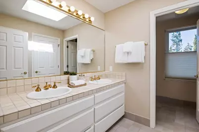 26 Botany Ct, Redwood City, CA 94062 - Photo 25