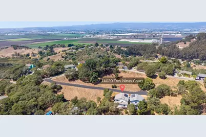 14020 Tres Ninas Ct, Watsonville, CA 95076 - Photo 37
