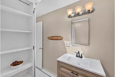 Maple St, Aptos, CA 95003 - Photo 15