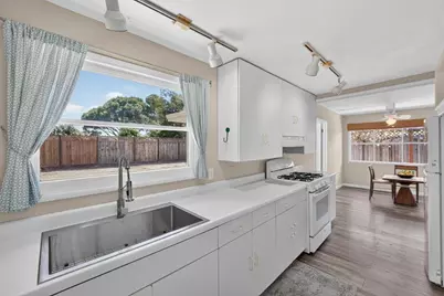 Maple St, Aptos, CA 95003 - Photo 9