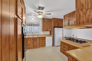 165 Blossom Hl 410, San Jose, CA 95123 - Photo 25