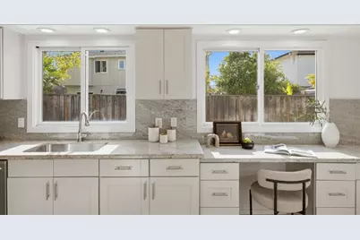323 Shad Ct, Foster City, CA 94404 - Photo 13
