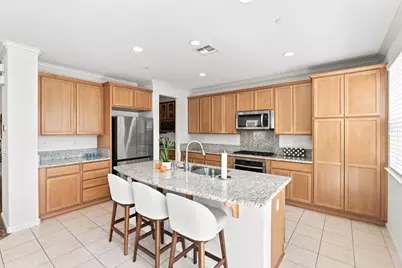 17054 Mimosa Dr, Morgan Hill, CA 95037 - Photo 15