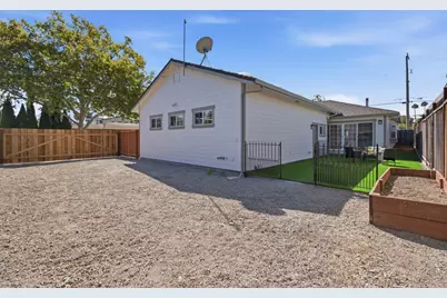 1402 Alpine Ave, Santa Clara, CA 95051 - Photo 45