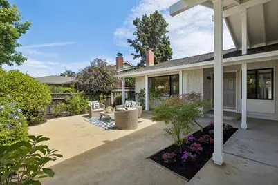 1086 Robbia Dr, Sunnyvale, CA 94087 - Photo 3