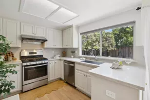 1086 Robbia Dr, Sunnyvale, CA 94087 - Photo 15