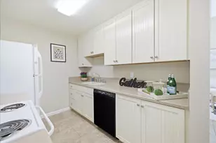 2562 S Park Ln, Santa Clara, CA 95051 - Photo 19
