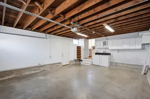 Maxine Ave, San Mateo, CA 94401 - Photo 23