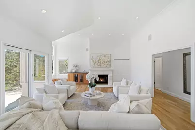27960 Roble Blanco Ct, Los Altos Hills, CA 94022 - Photo 17